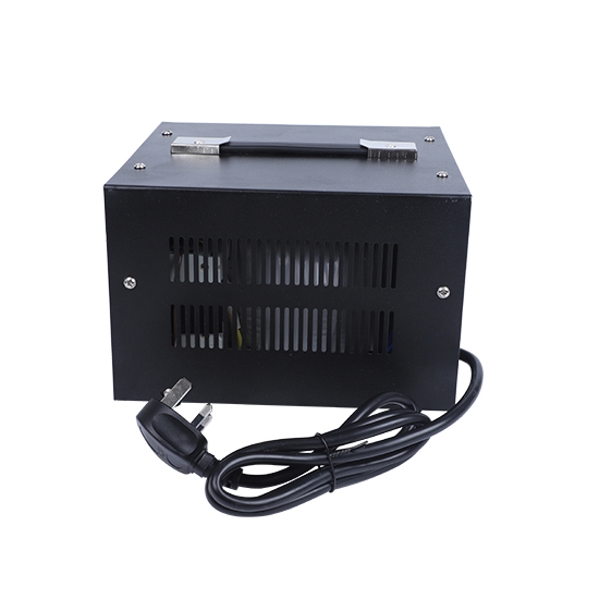 2000 Watt Voltage Converter, 110/120v, 220/230/240v 2000 Watt Voltage Converter, 110/120v, 220/230/240v